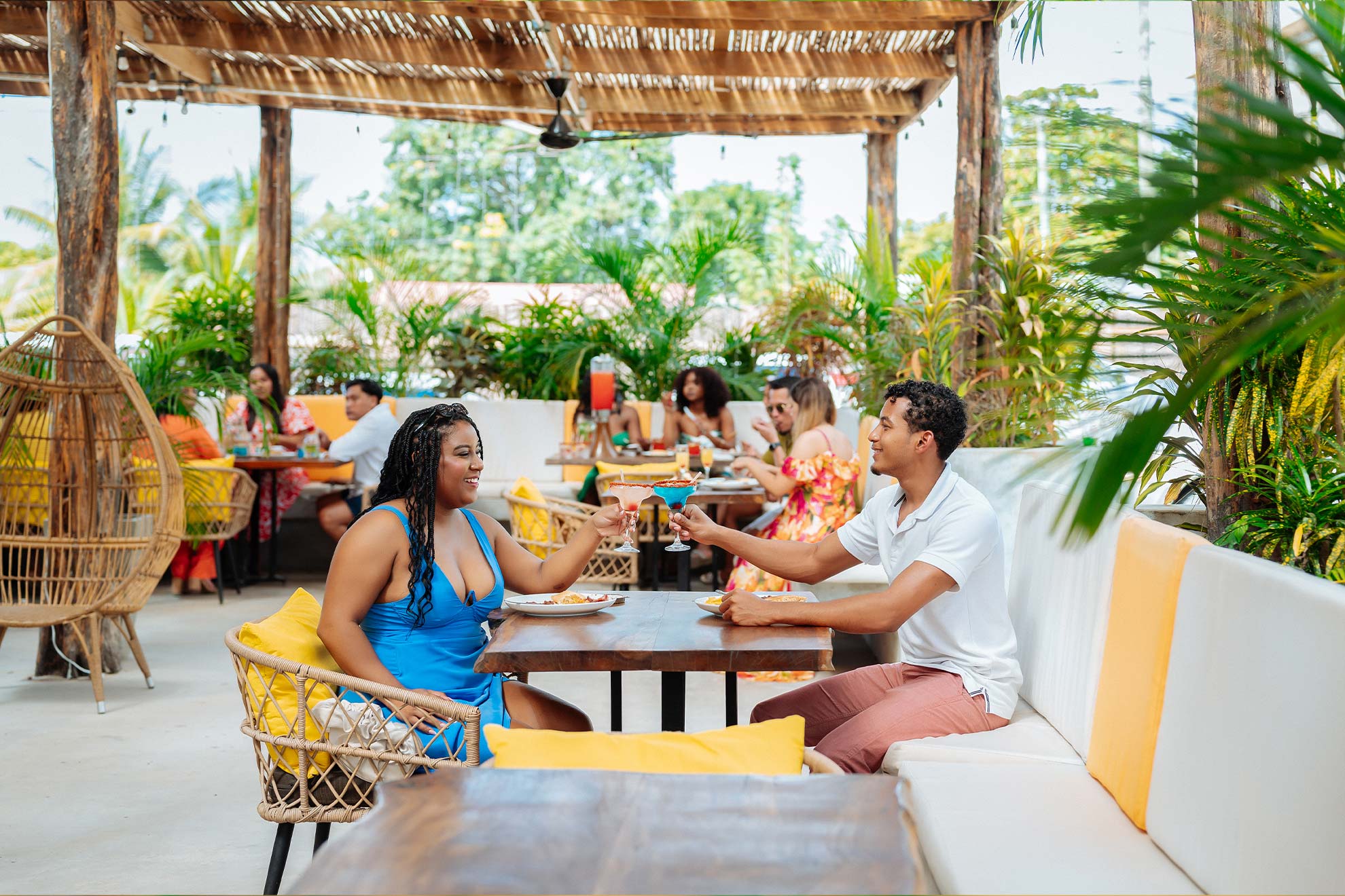 Where Tourists Eat in San Ignacio, Belize: A Local Food Guide - The Hive Lounge Where Tourists Eat in San Ignacio, Belize: A Local Food Guide
